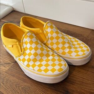 Vans Yellow and White Checkered Sneakers 8.5 Women, Never Worn